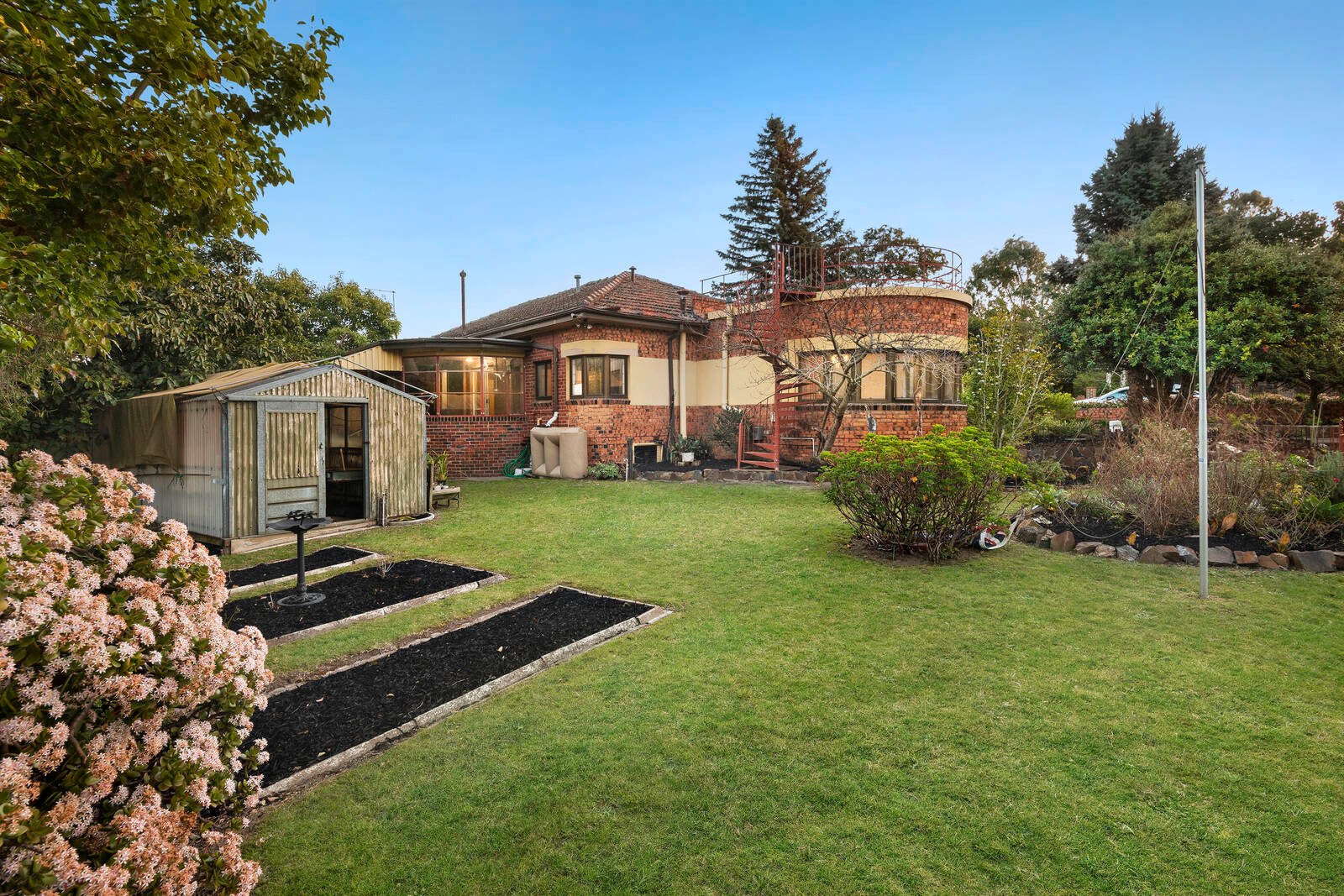 Property Gallery Thumbnail 10