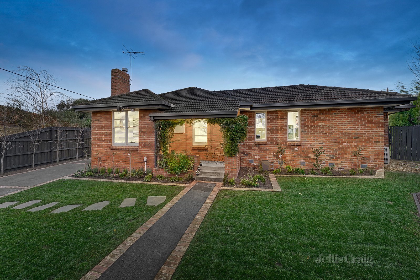 3 Mustang Court, Ashburton image 1