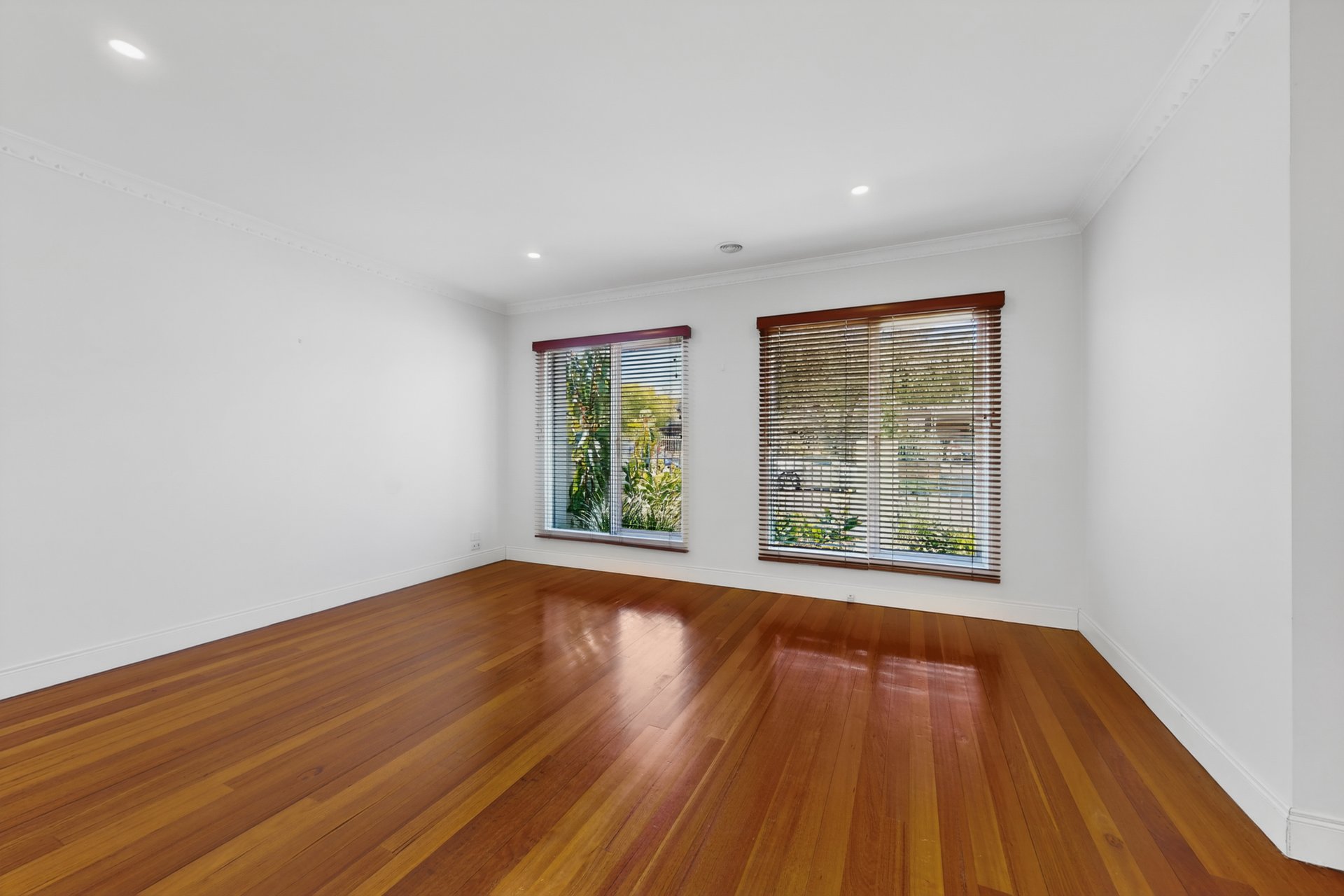 3 Myrtle Street, Bentleigh image 6
