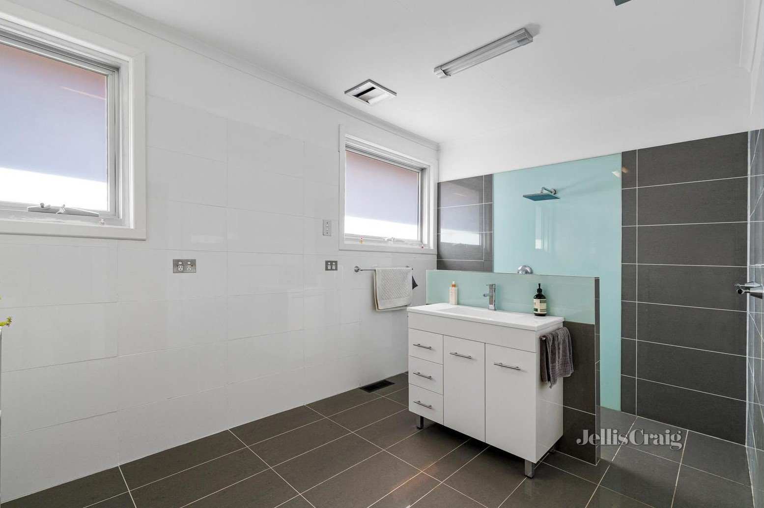 3 Nareen Court, Burwood East image 7