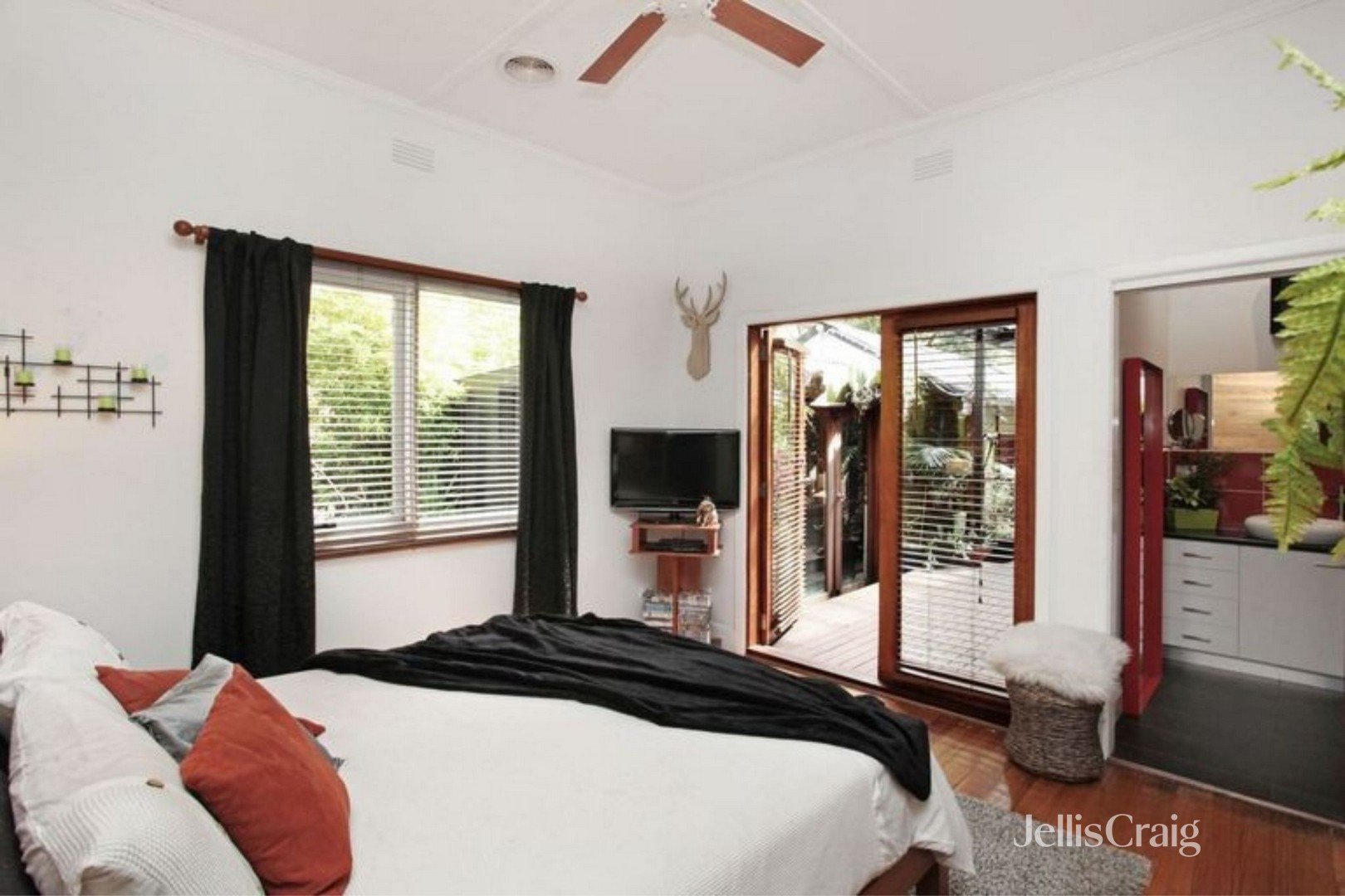 3 Neil Street, Sunshine image 6