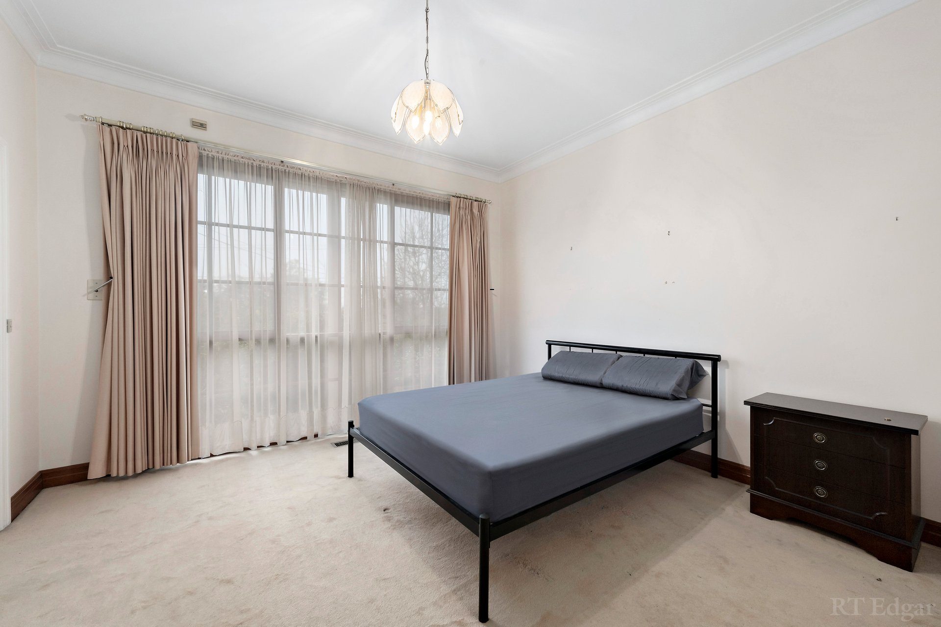 Property Gallery Thumbnail 7