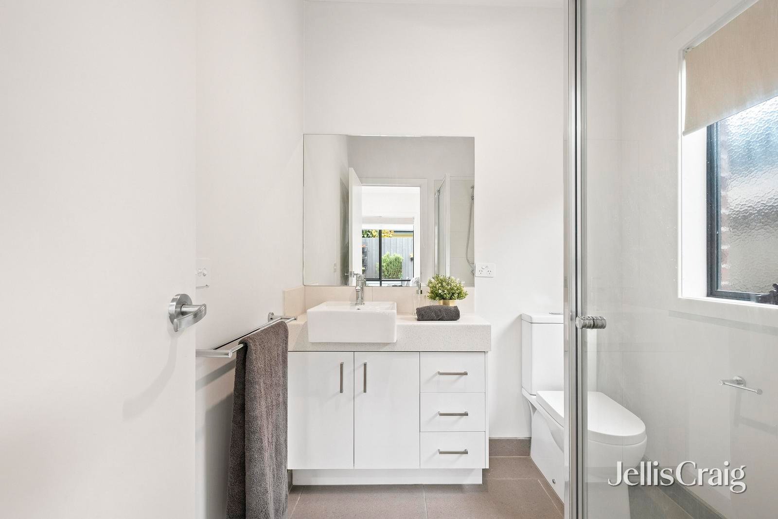 3 Ode Place, Mooroolbark image 8