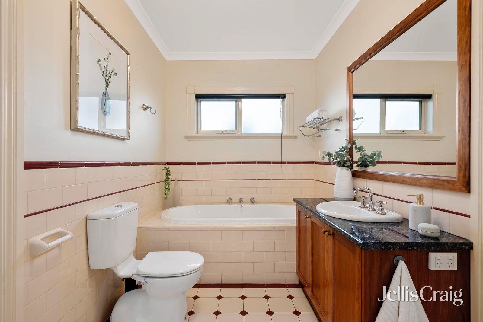 3 Paris Court, Mooroolbark image 13