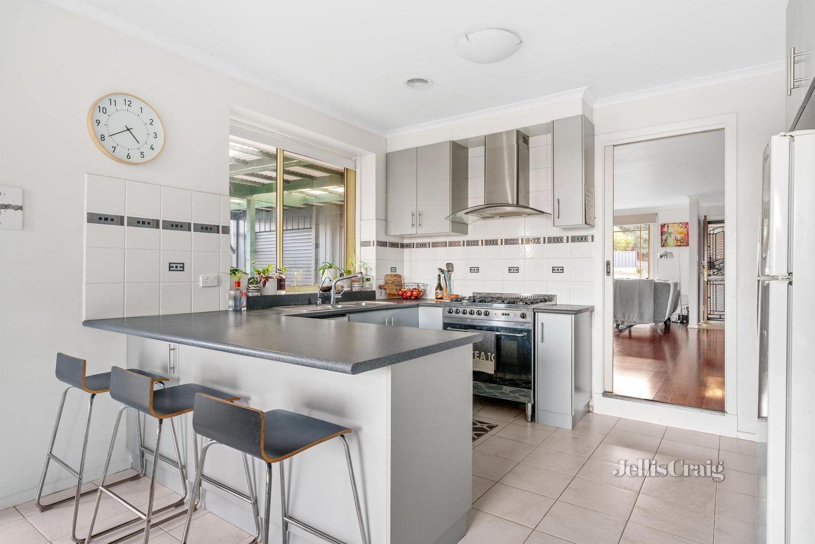 3 Pelham Court, Epping image 6