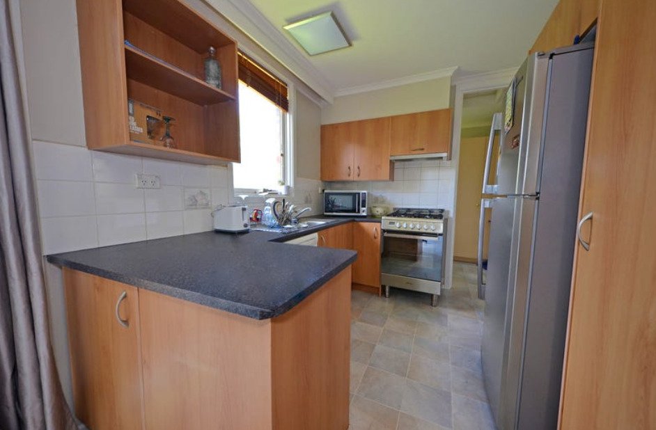 3 Pemberley Drive, Notting Hill image 3