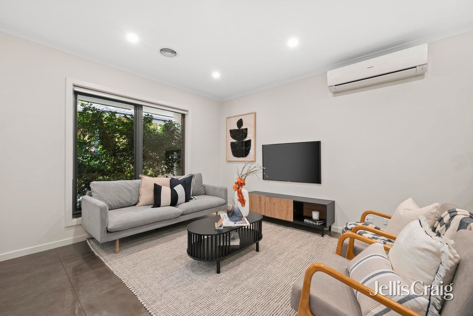 3 Prestige Close, Mooroolbark image 3