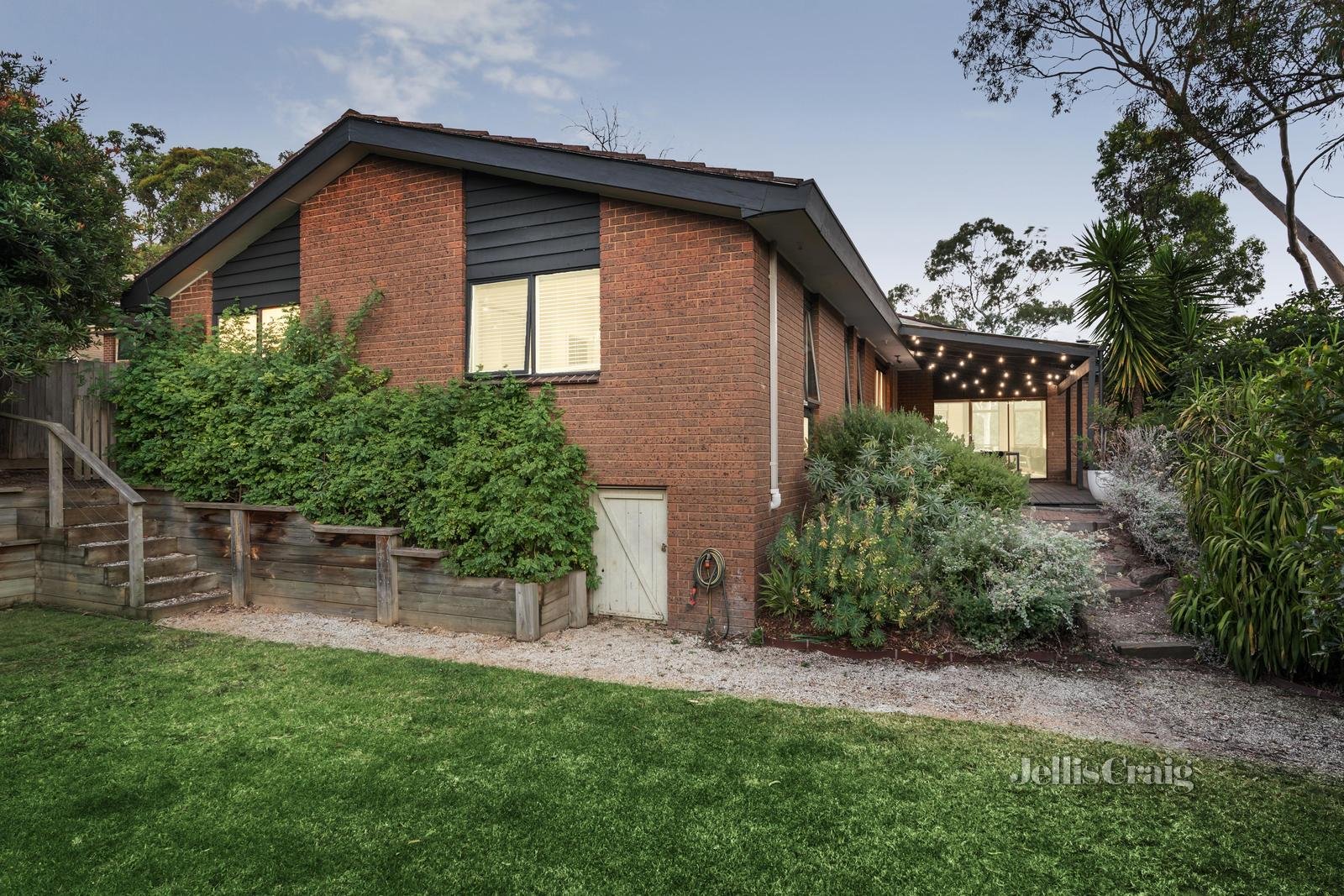 3 Quentin Way, Eltham image 13