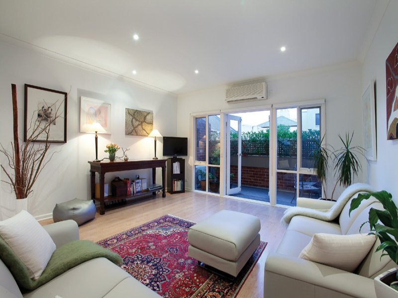 3 Reilly Place, South Melbourne image 2