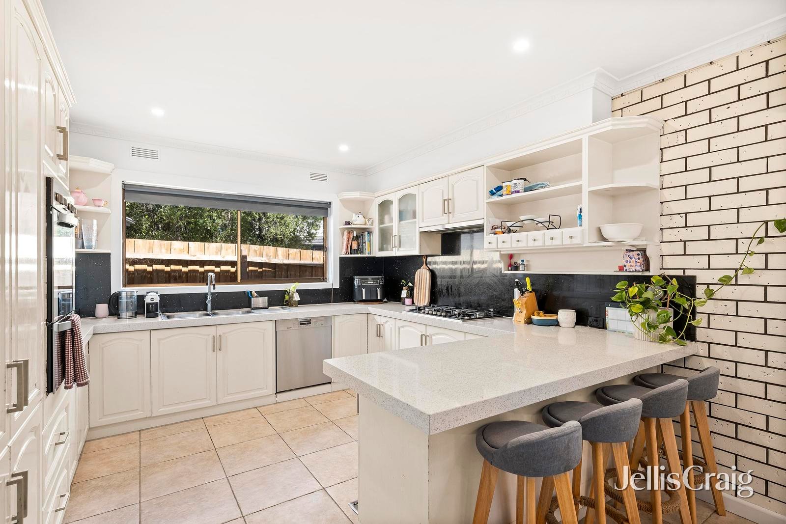 3 Rodleigh Street, Croydon image 2