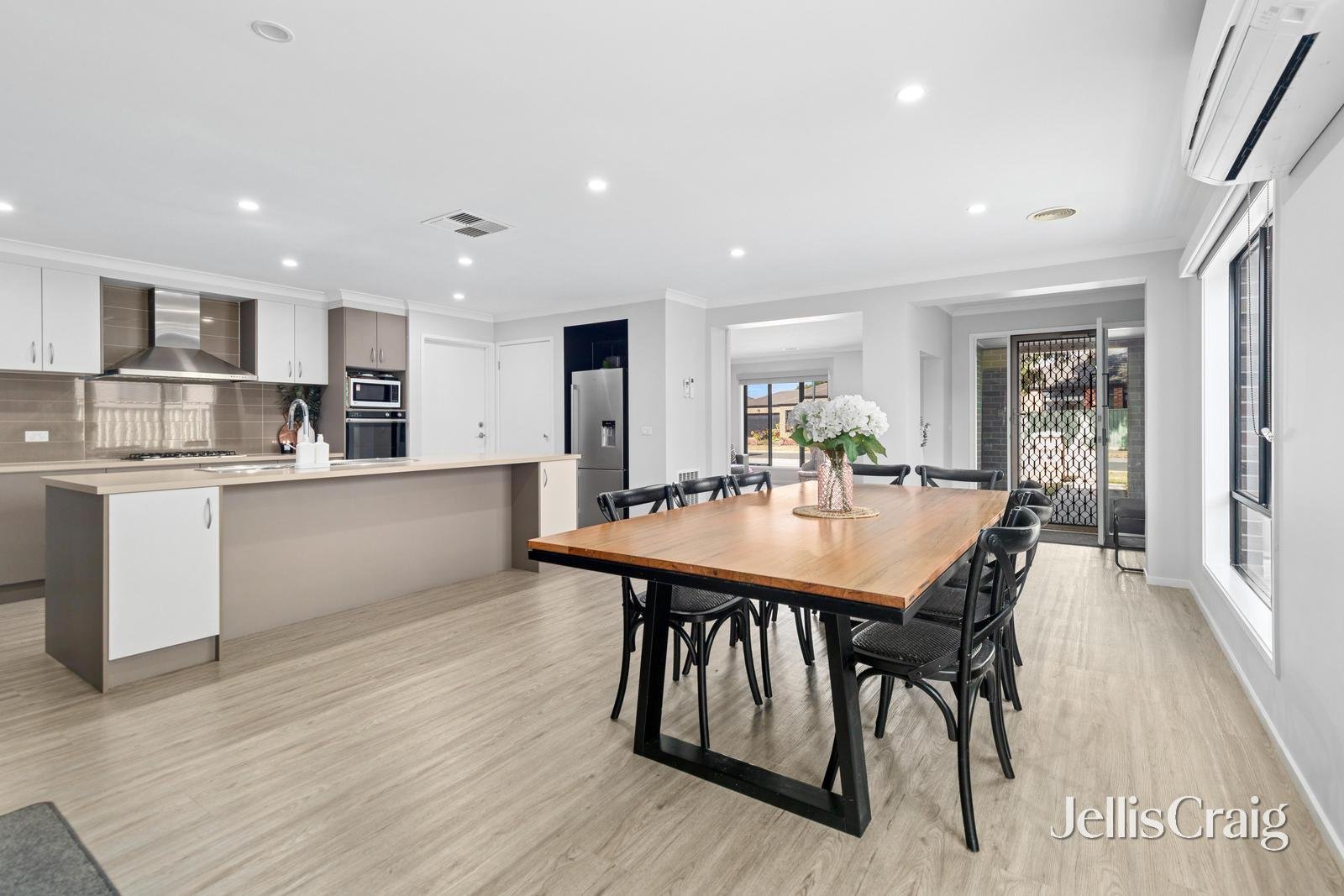 3 Sackville Street, Miners&nbsp;Rest image 2