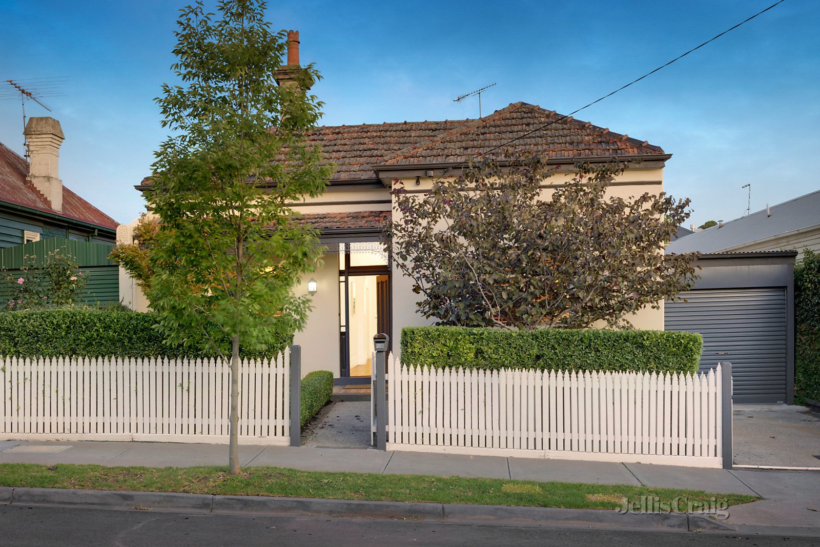 3 Salisbury Grove, Hawthorn image 3