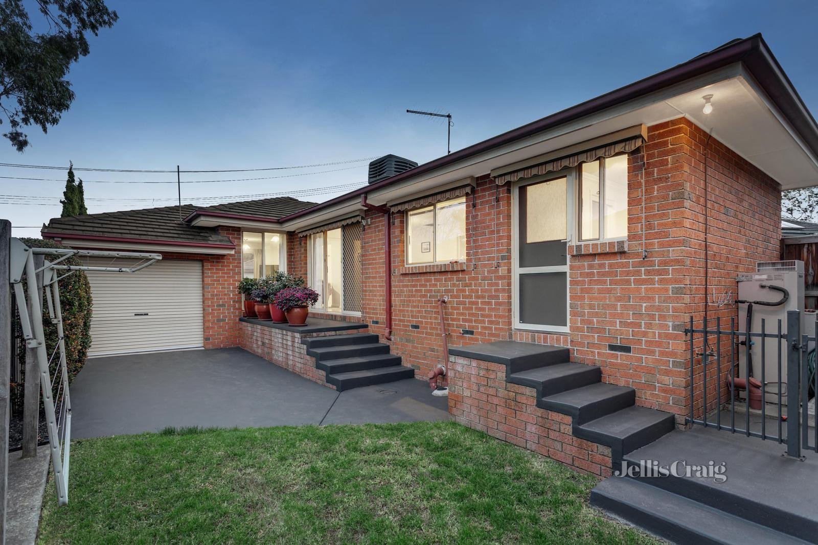 3 Sellick Drive, Croydon image 10