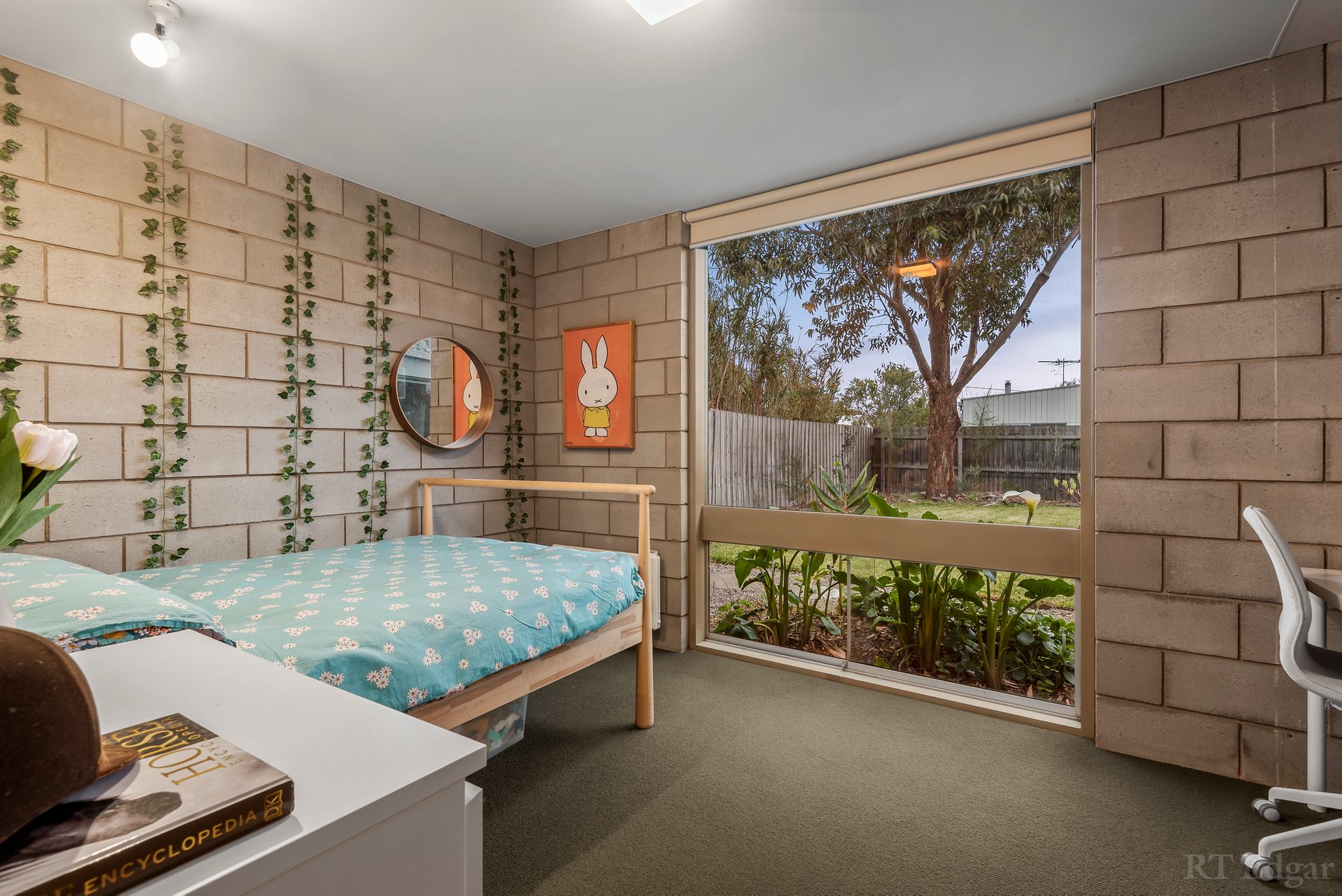 Property Gallery Thumbnail 18