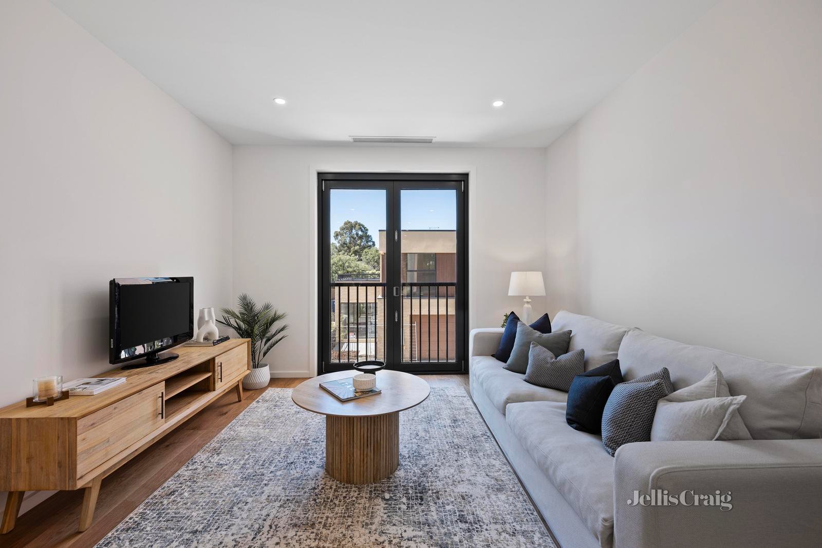 3 Sheoak Crescent, Doncaster East image 9