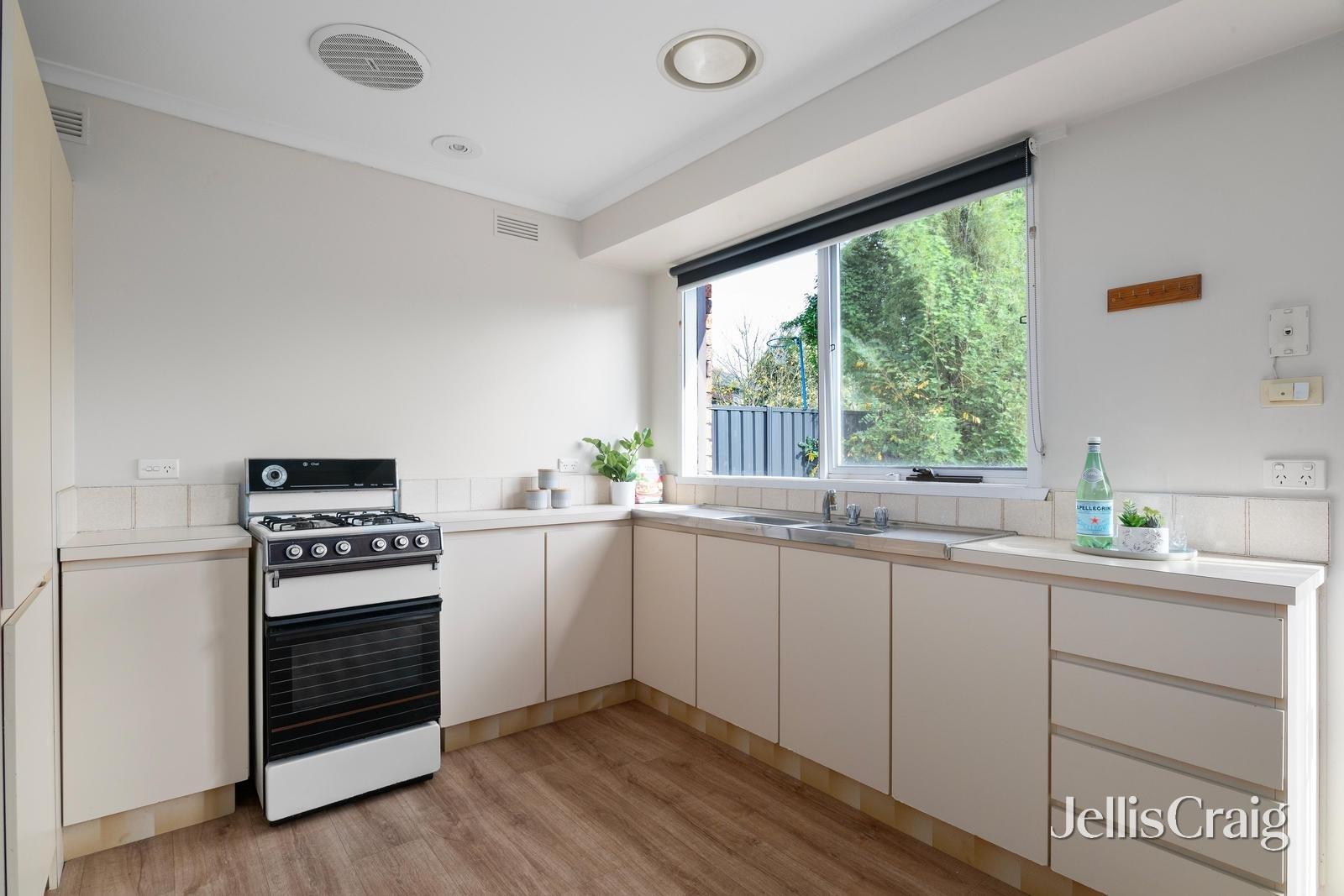 3 Sheraton Crescent, Ferntree&nbsp;Gully image 5