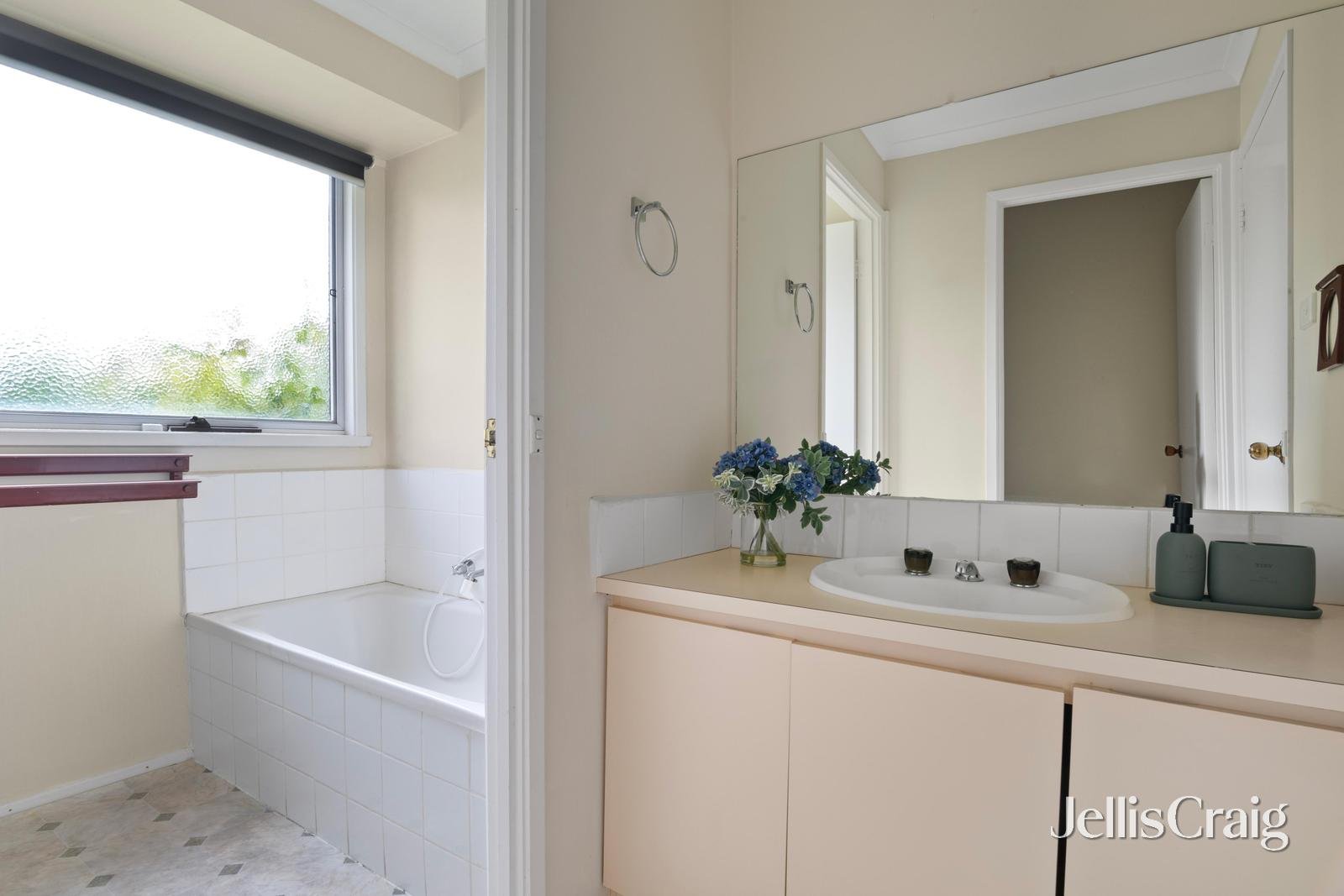 3 Sheraton Crescent, Ferntree&nbsp;Gully image 9