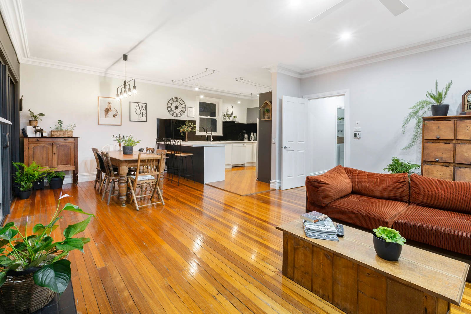 Property Gallery Thumbnail 8