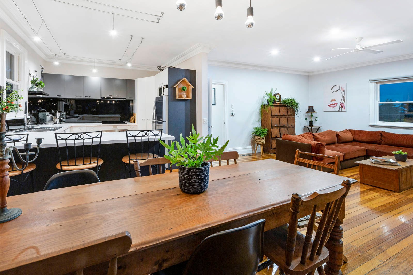 Property Gallery Thumbnail 9