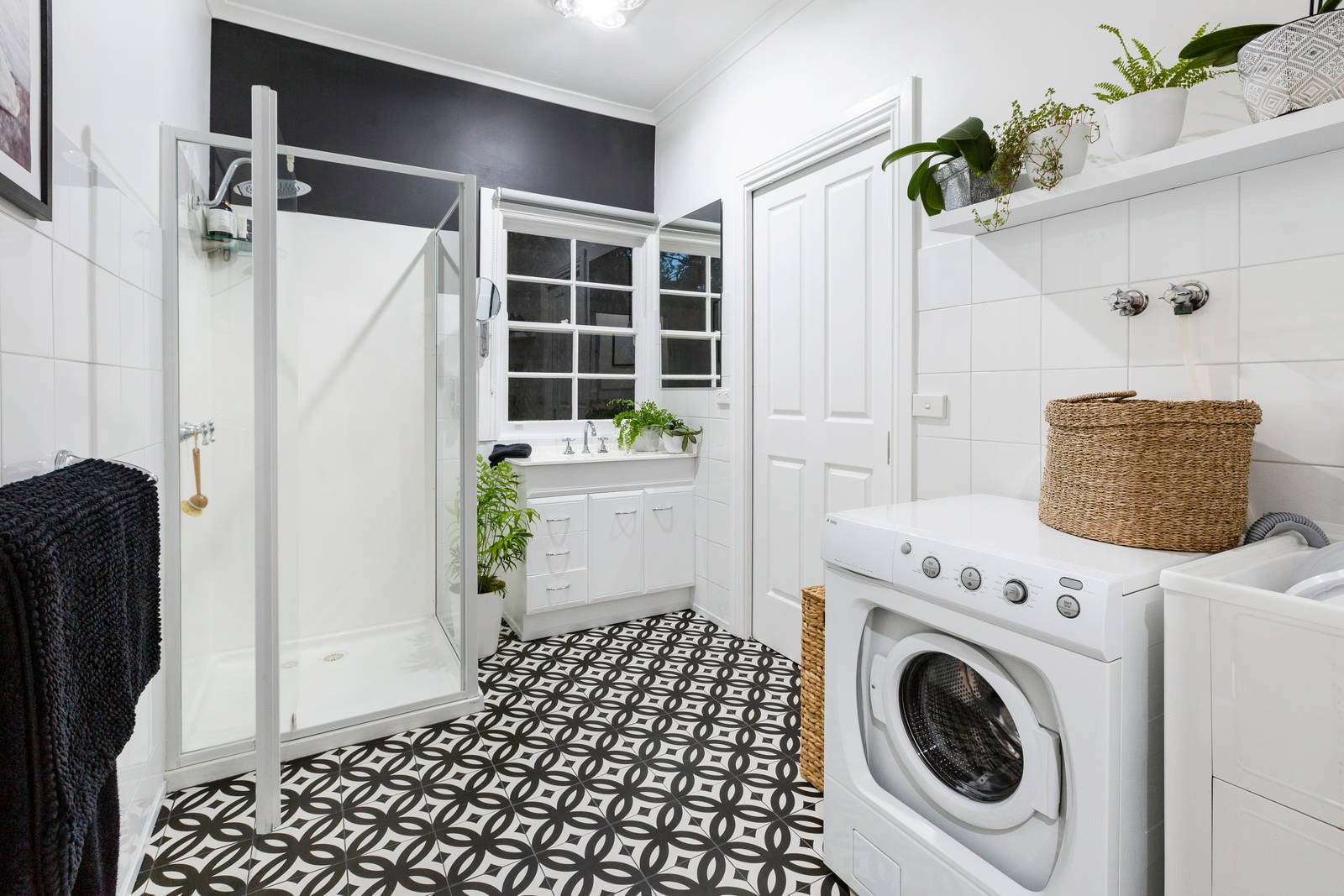 Property Gallery Thumbnail 11