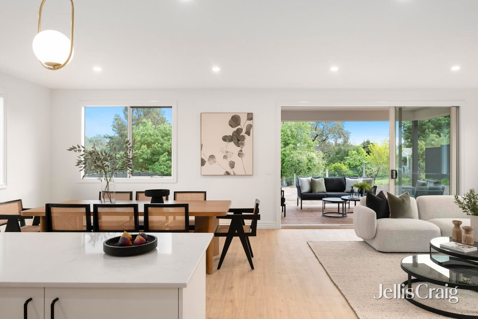 3 Silver Leaf Court, Seville image 8