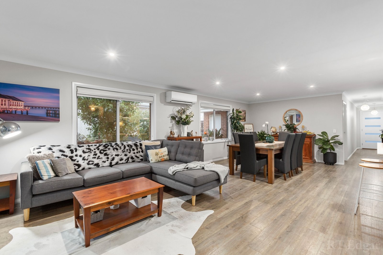 Property Gallery Thumbnail 11