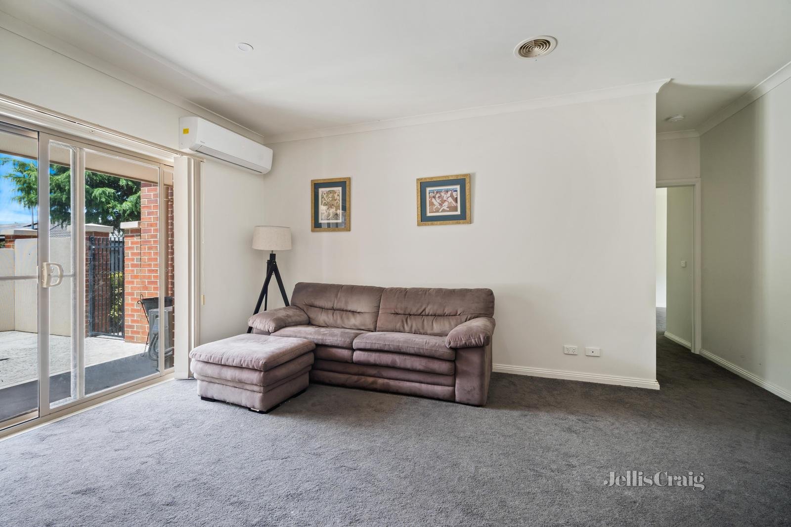 3 St Cedars Grove, Lake Gardens image 7