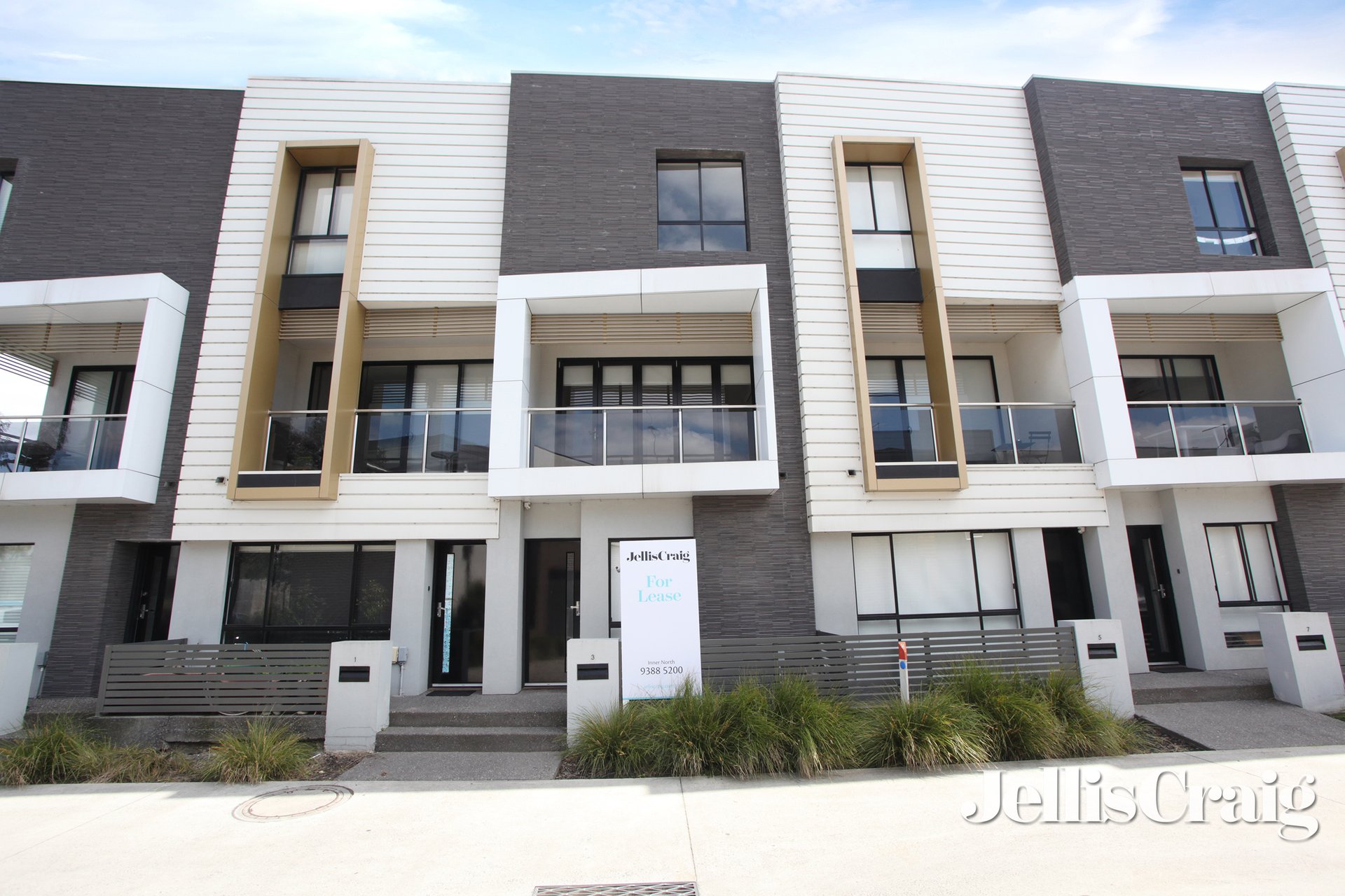 3 Stan Street, Clifton Hill image 5