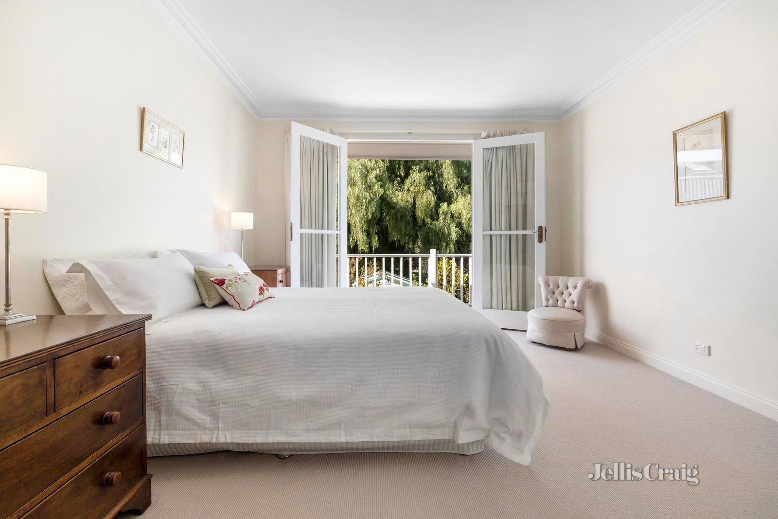 3 Station Street, Hawthorn East image 9