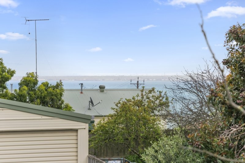 Property Gallery Thumbnail 8