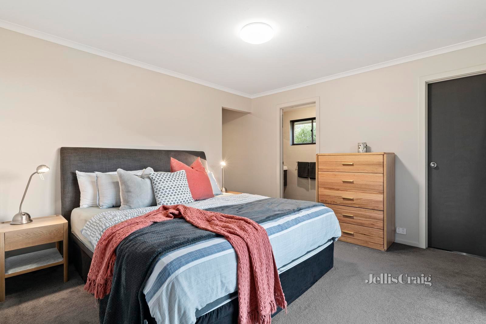 3 Tanbridge Way, Warranwood image 8