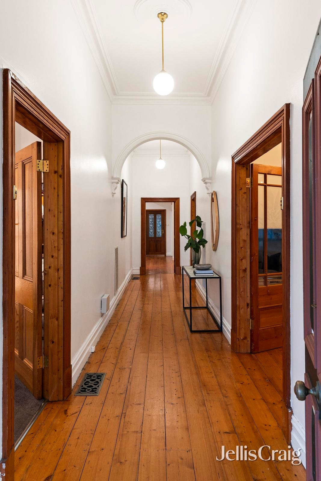 3 Taylors Road, Croydon image 3