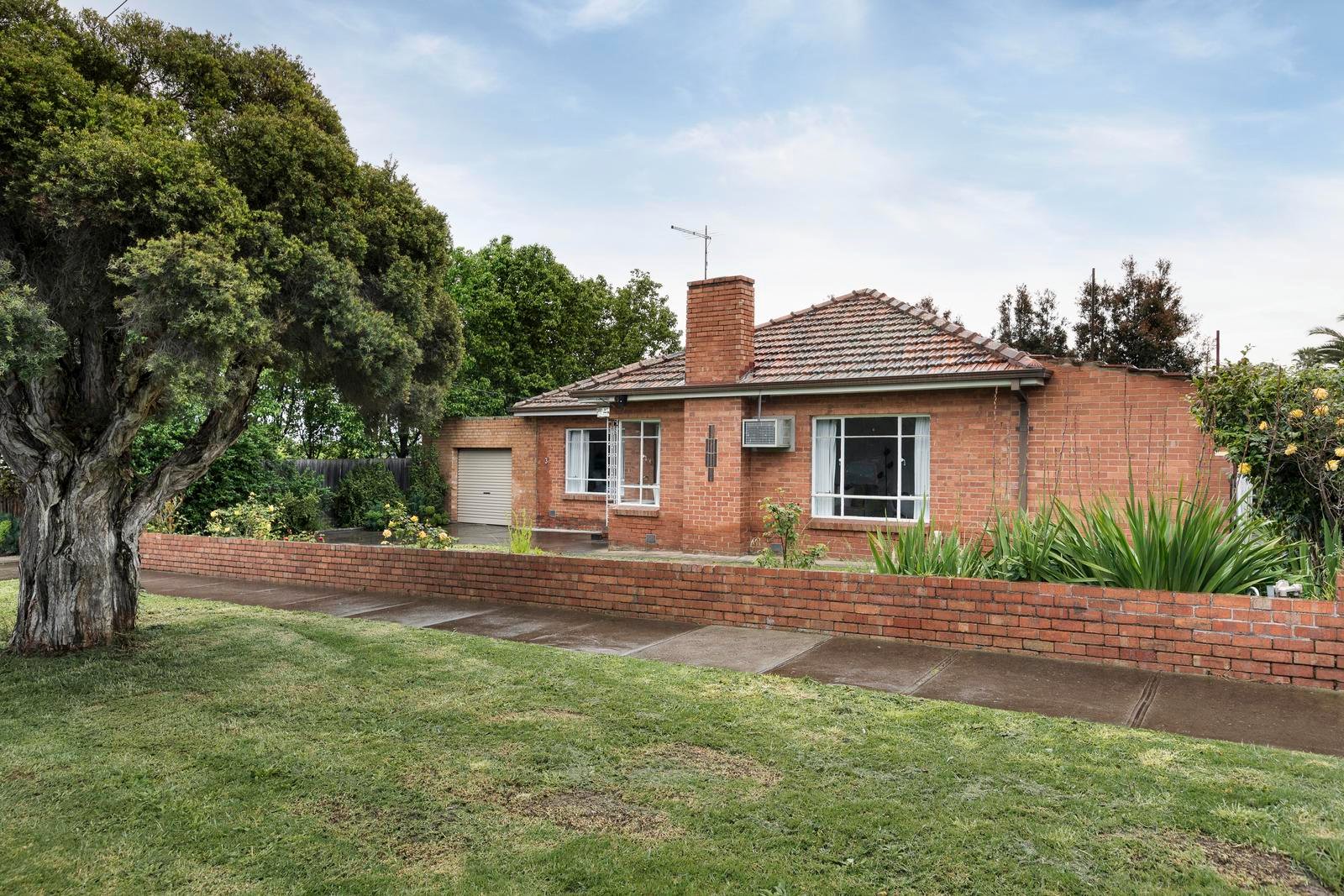 3 Tharratt Street, Thornbury image 2