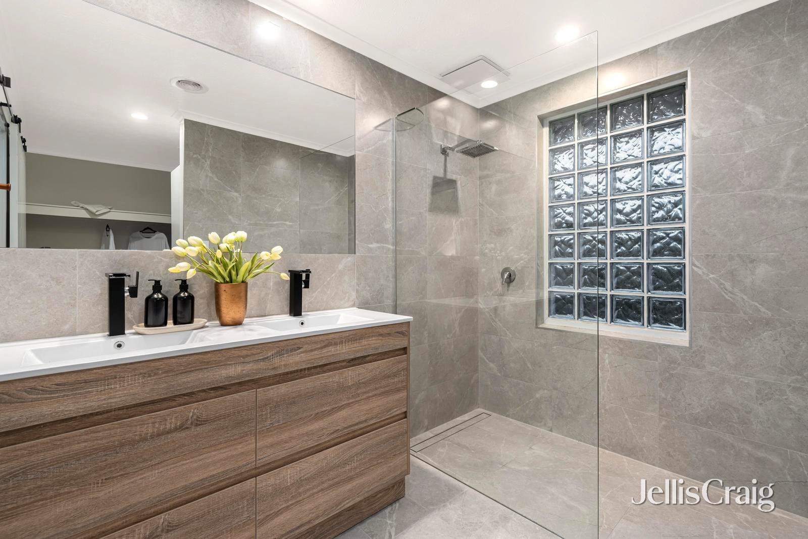 3 Tiffany Court, Doncaster image 10