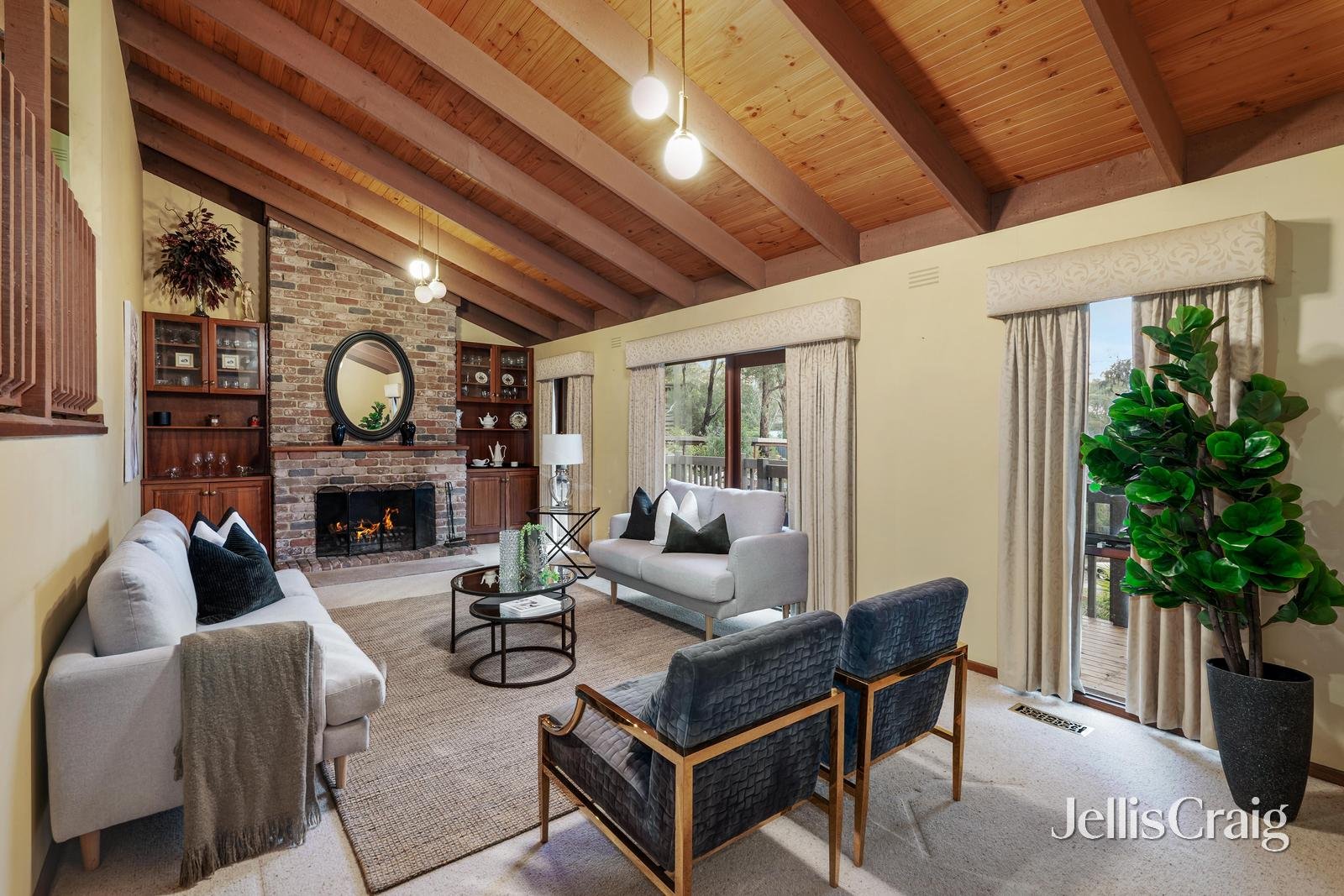 3 Tracey Place, Greensborough image 2