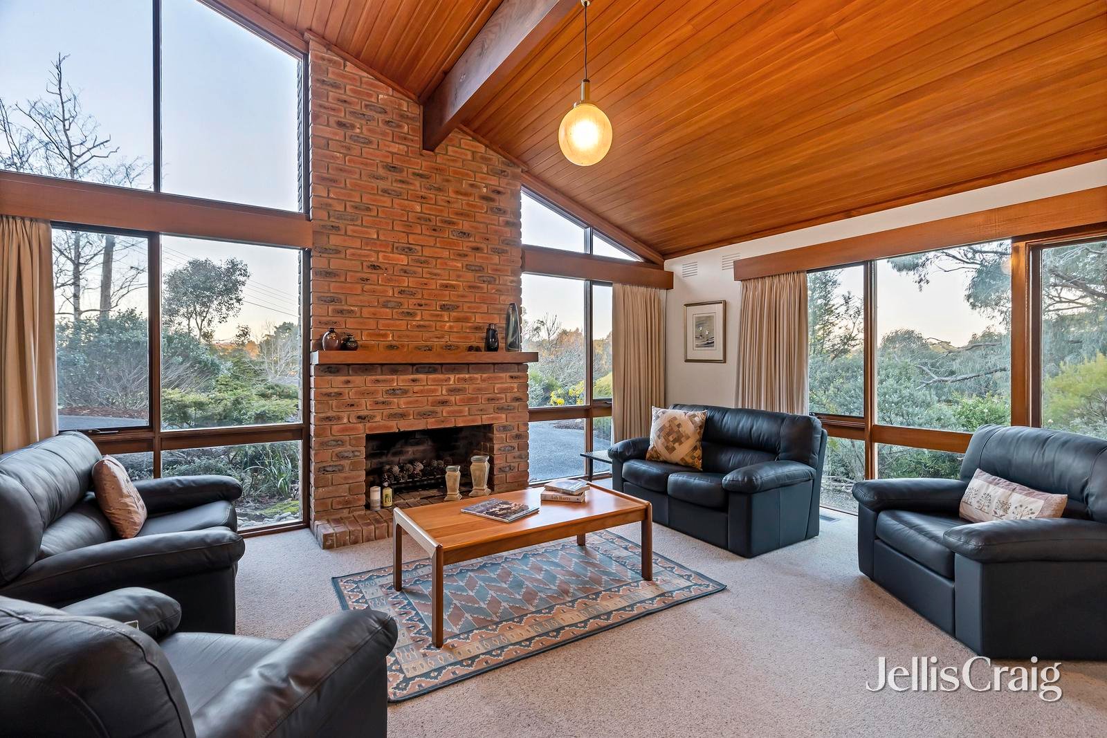 3 Trudi Court, Donvale image 2
