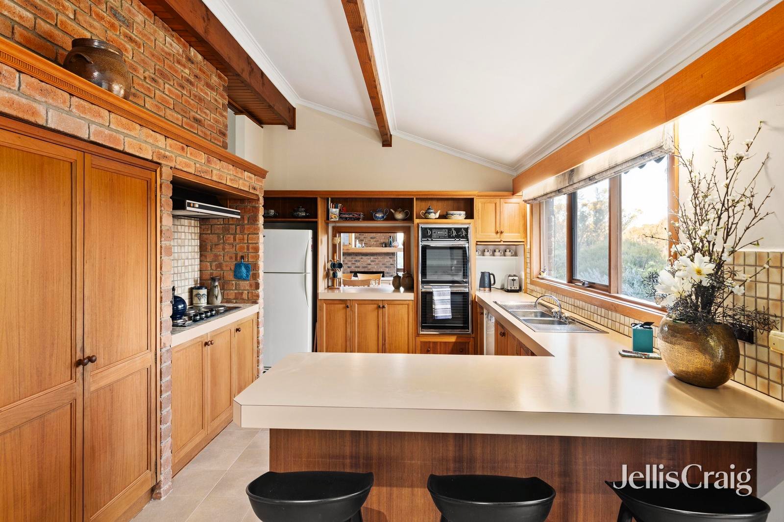 3 Trudi Court, Donvale image 3