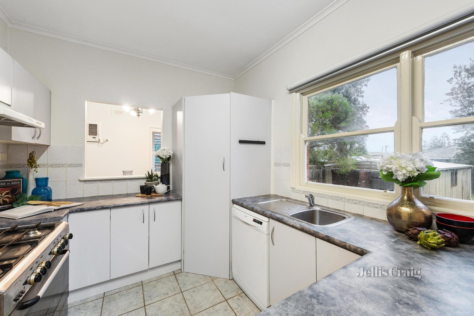 3 Tucker Road, Bentleigh image 7