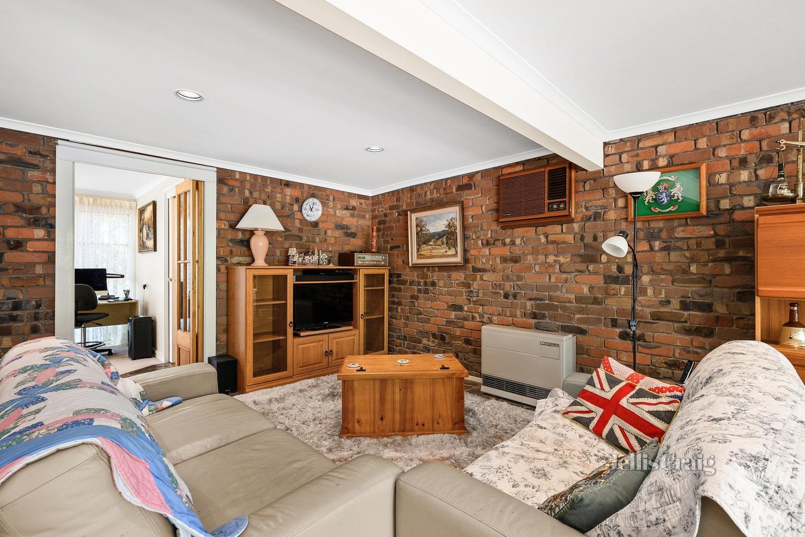 3 Upton Court, Ringwood image 15