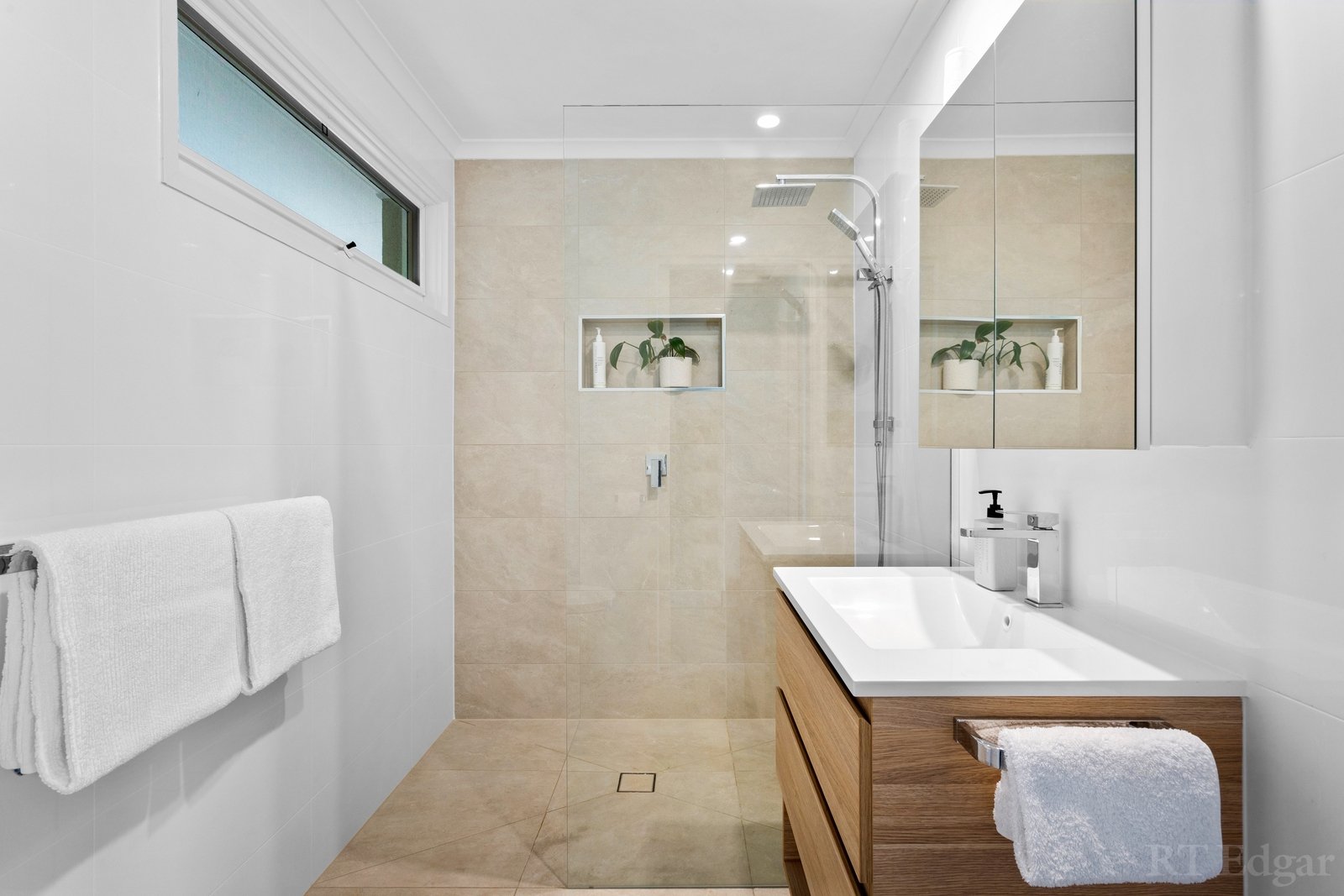 Property Gallery Thumbnail 5