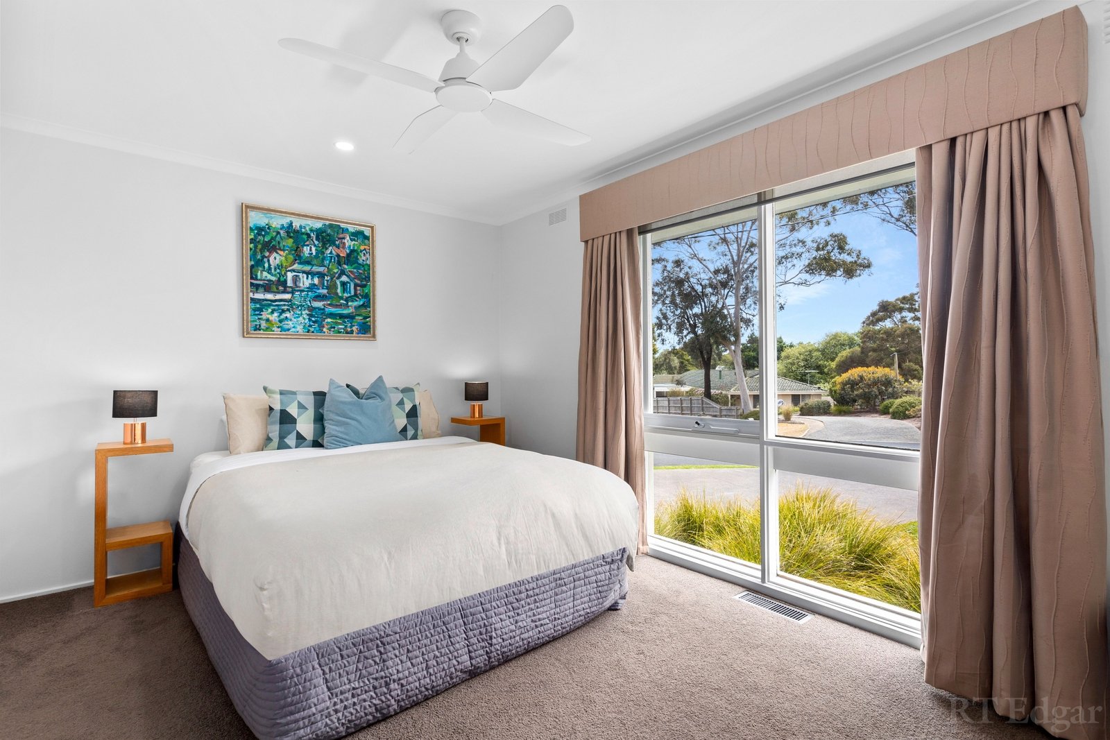 Property Gallery Thumbnail 7
