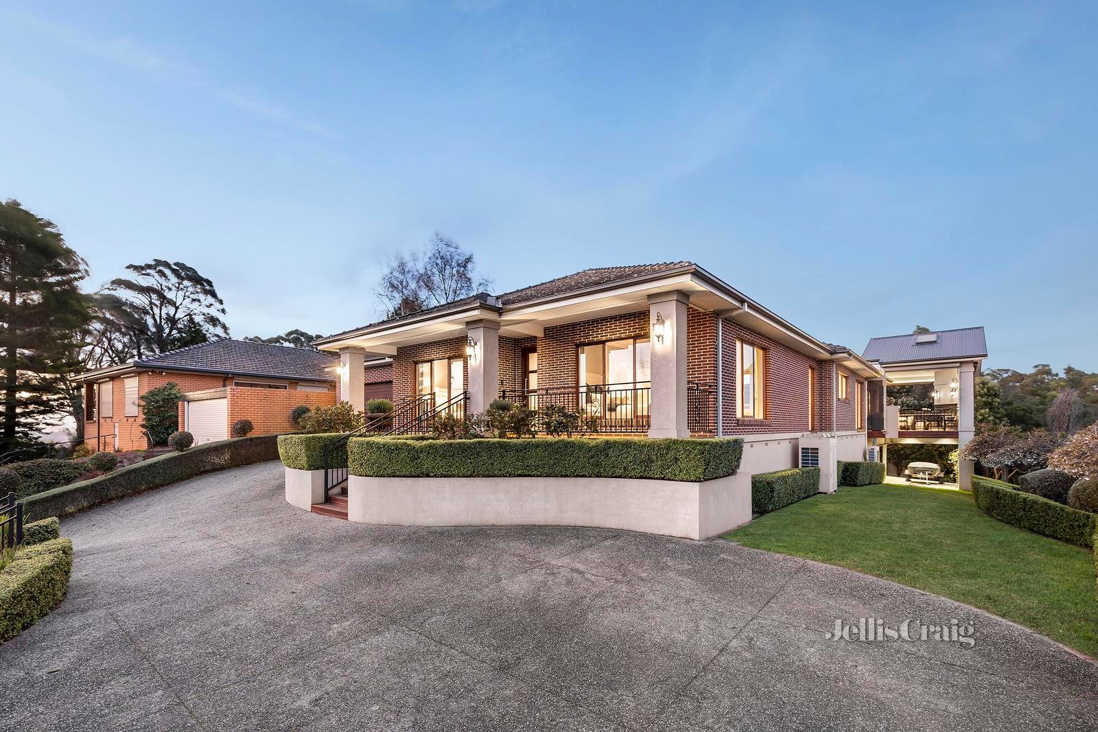 3 Wainewright Avenue, Mooroolbark image 2