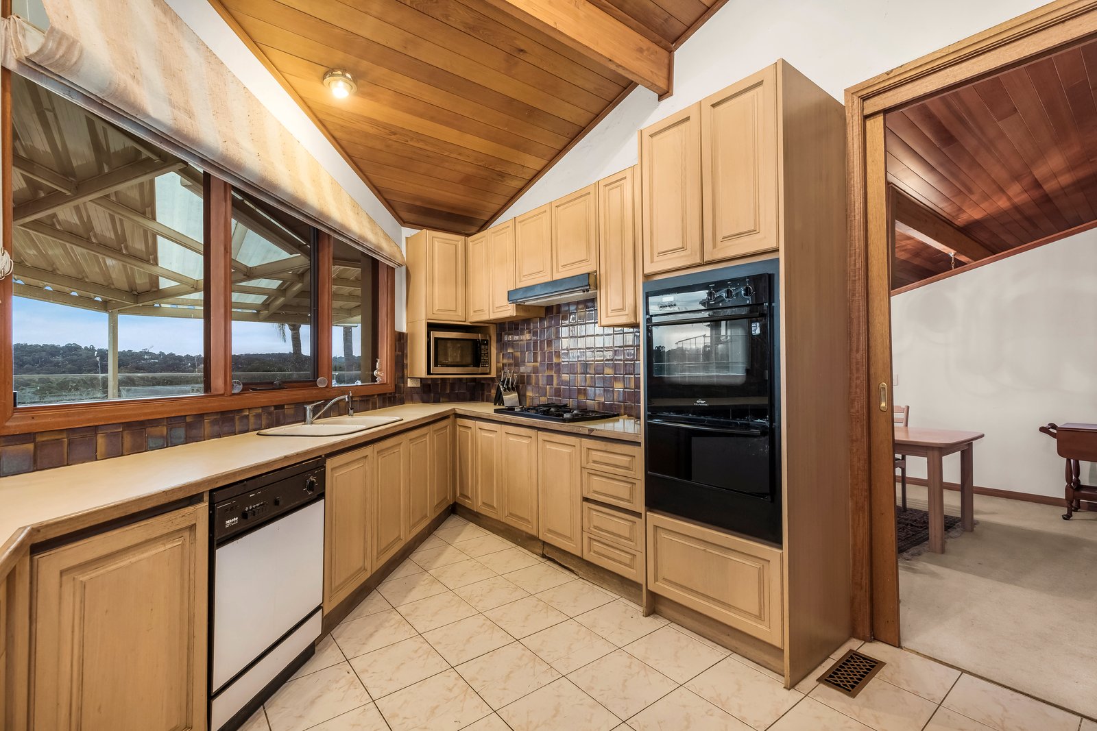Property Gallery Thumbnail 4