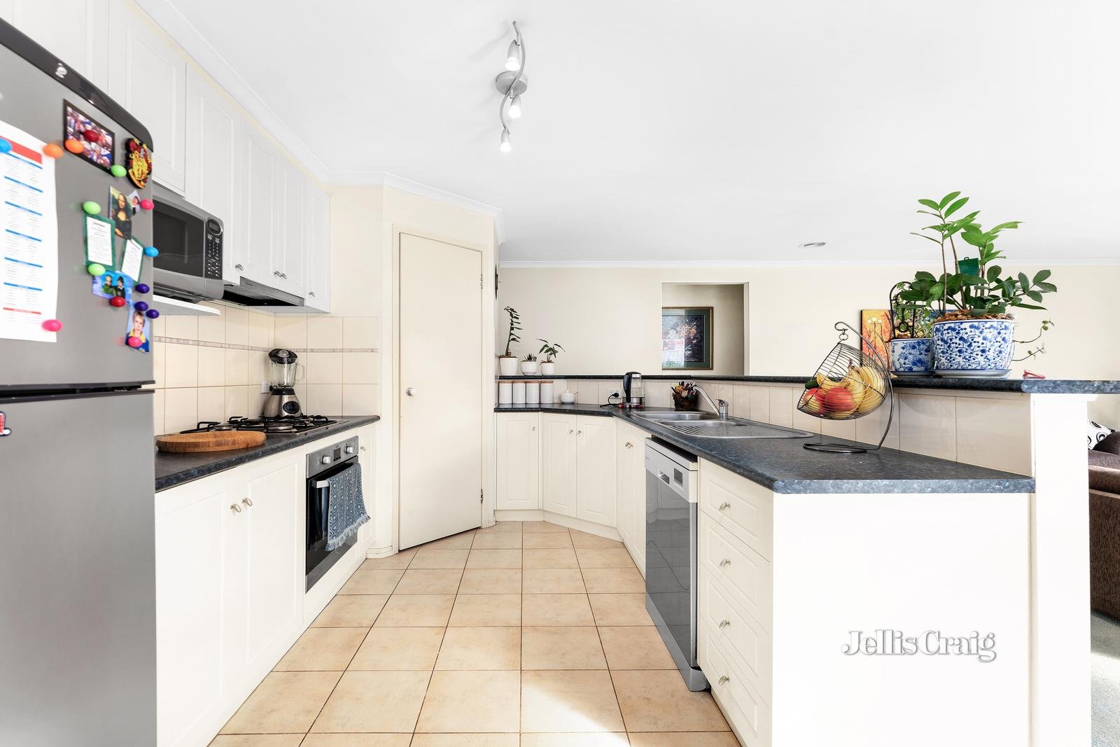 3 Whitely Crescent, Alfredton image 3