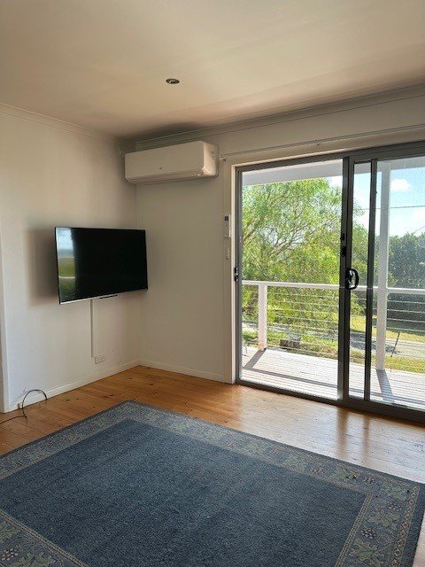 Property Gallery Thumbnail 8