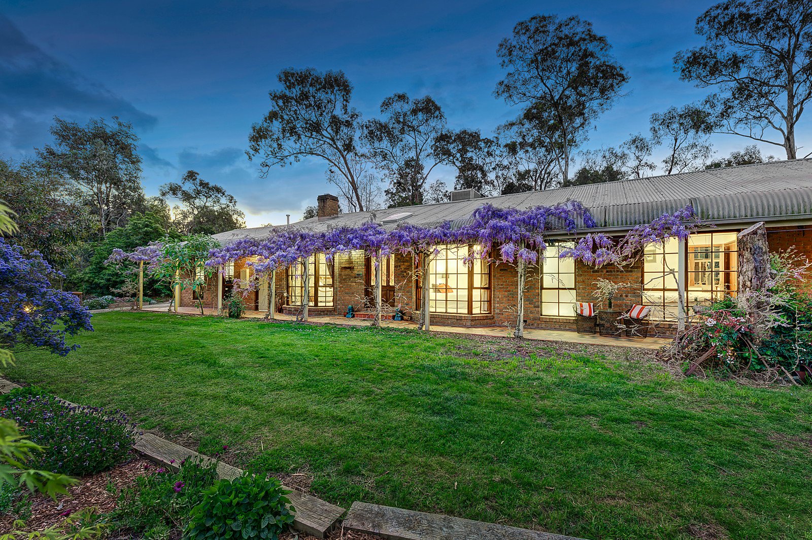 3 Willowbank Court, Templestowe image 2