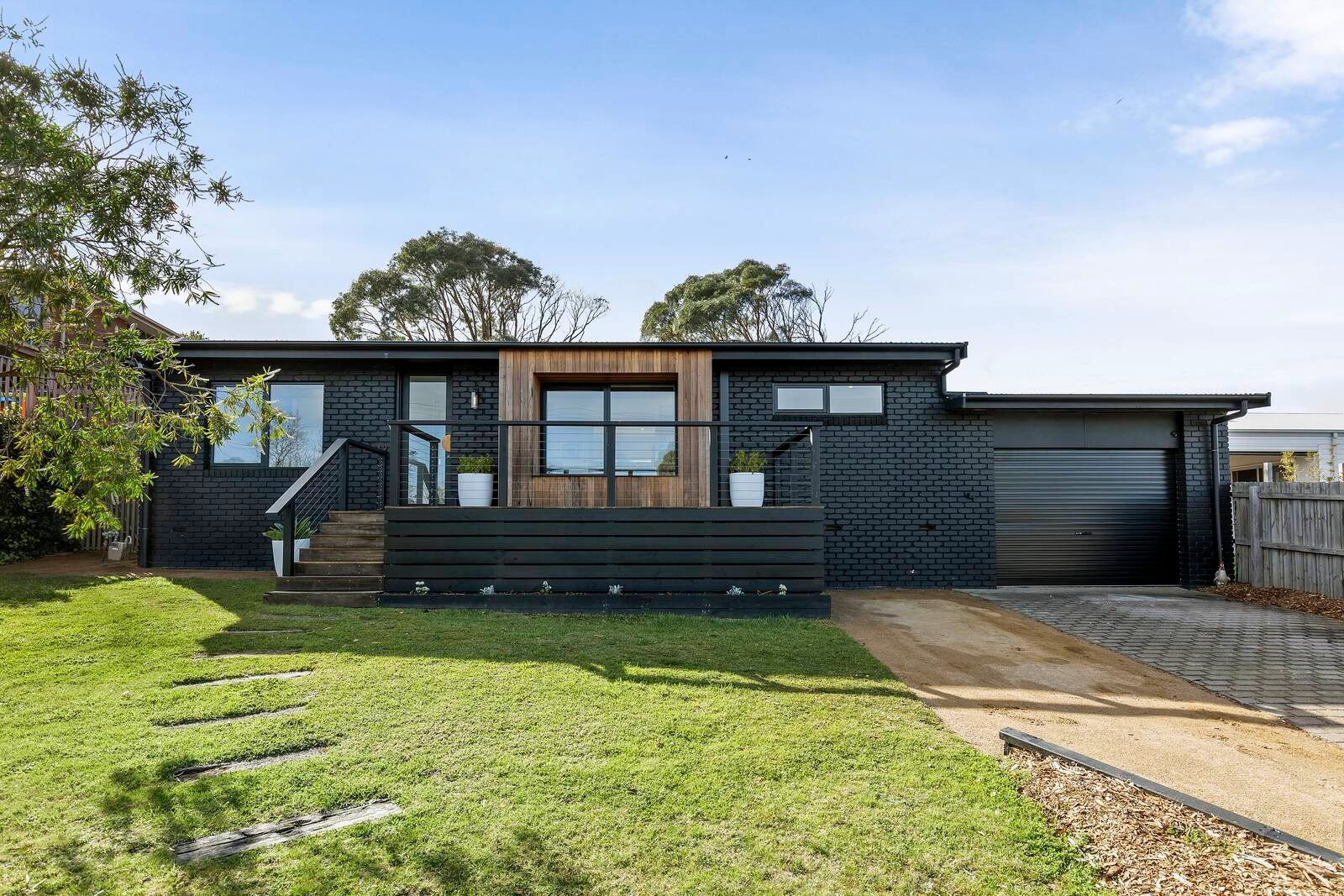 Property Gallery - Main Image