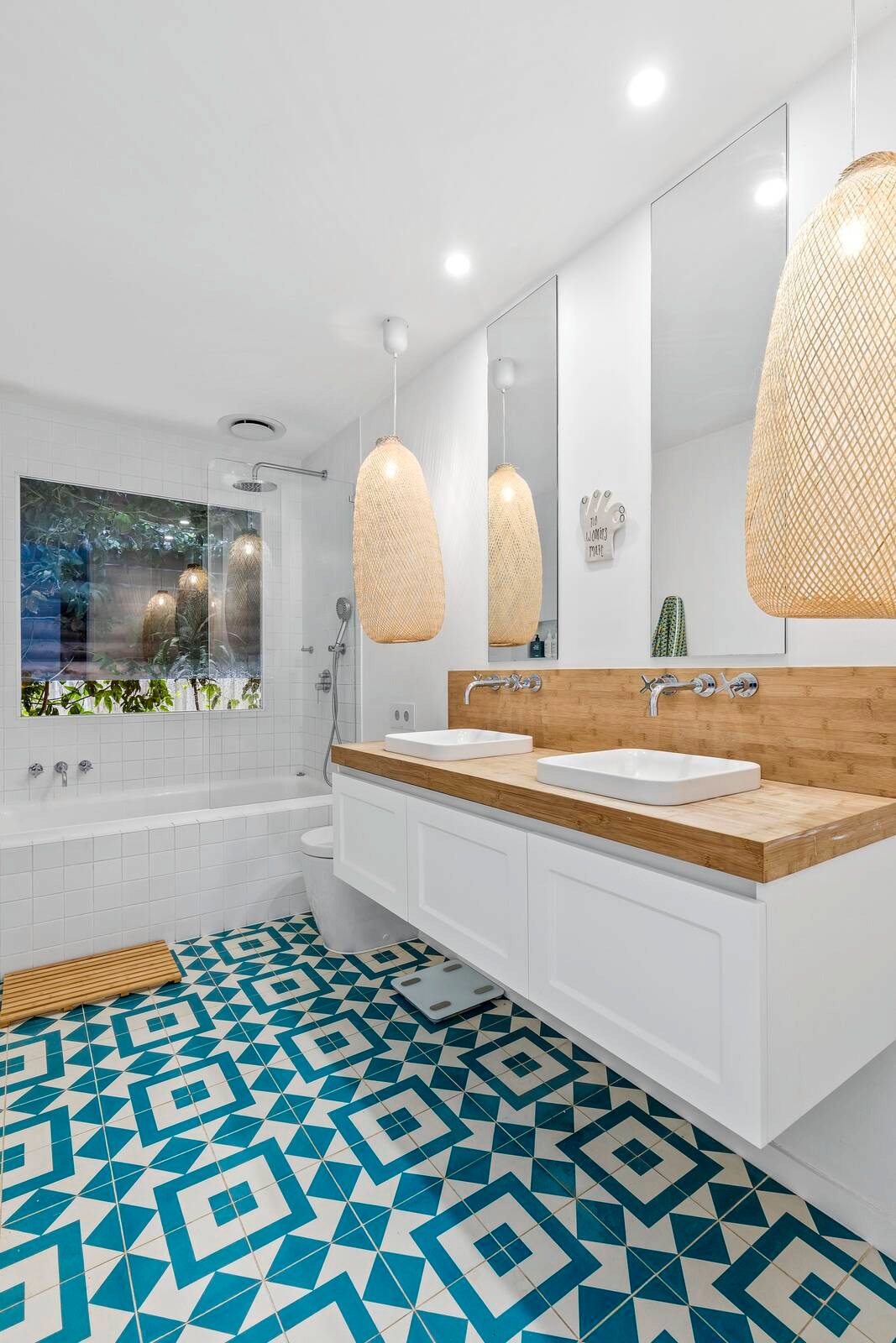 Property Gallery Thumbnail 3