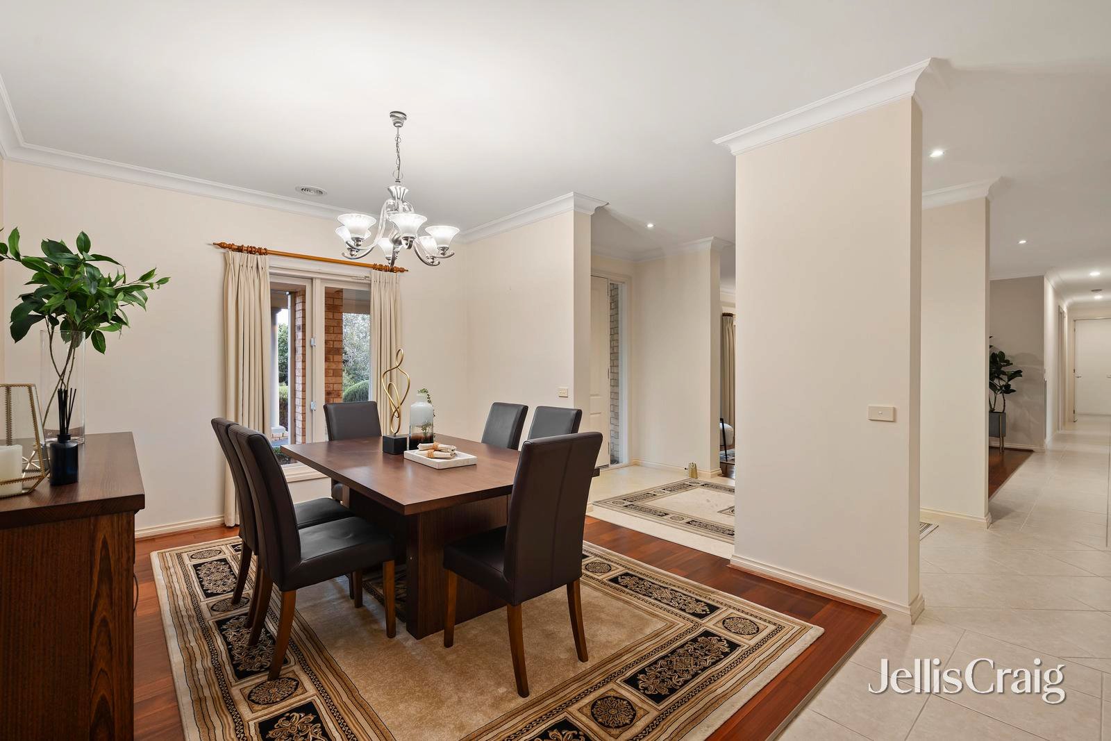 3 Winifred Court, Templestowe image 3
