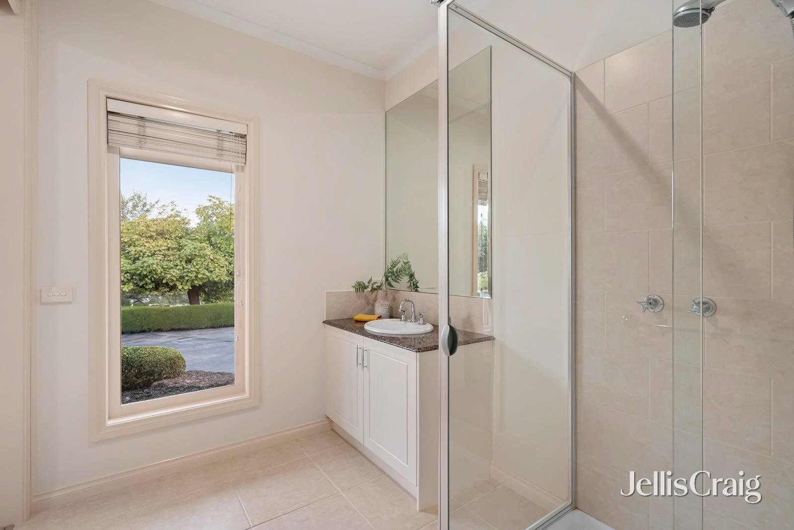 3 Winifred Court, Templestowe image 9